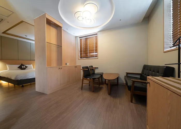Hotel N Dongdaemun 3*